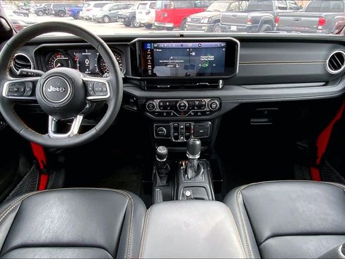 Used 2024 Jeep Wrangler Sahara w/ Safety Group image 15