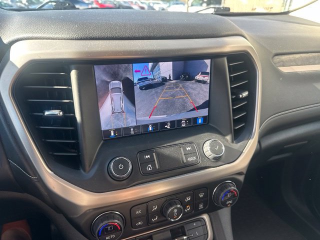 Used 2021 GMC Acadia Denali w/ Denali Ultimate Package AWD/4WD image 16