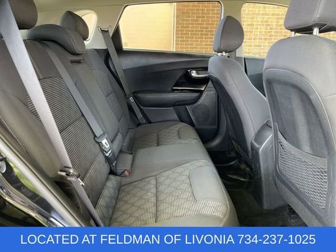 Used 2020 Kia Niro LXS FWD image 24