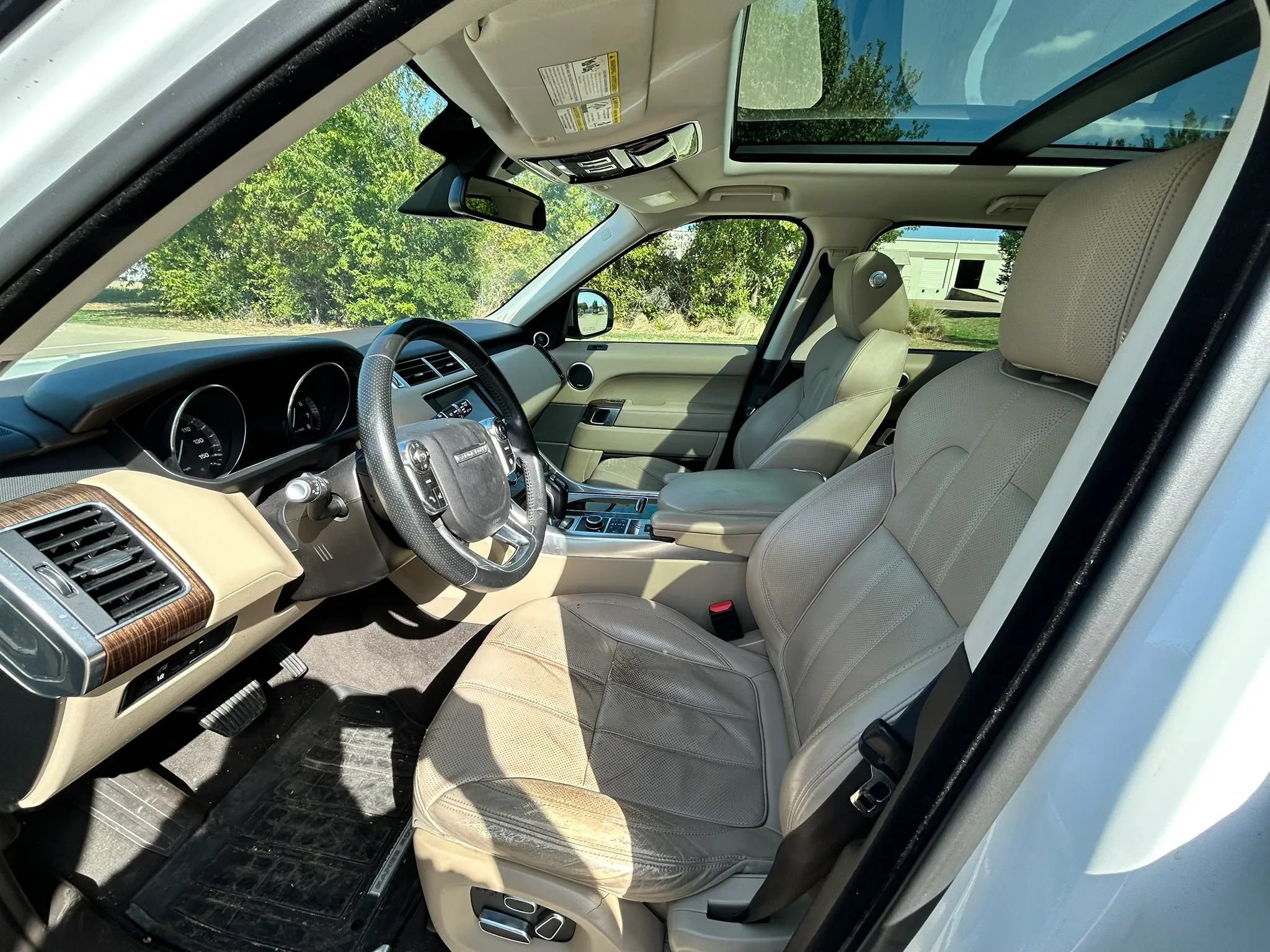 Used 2015 Land Rover Range Rover Sport HSE AWD/4WD image 12