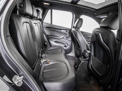 Used 2018 BMW X1 sDrive28i w/ Convenience Package image 11