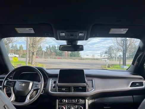 Used 2022 Chevrolet Tahoe RST w/ Luxury Package image 16