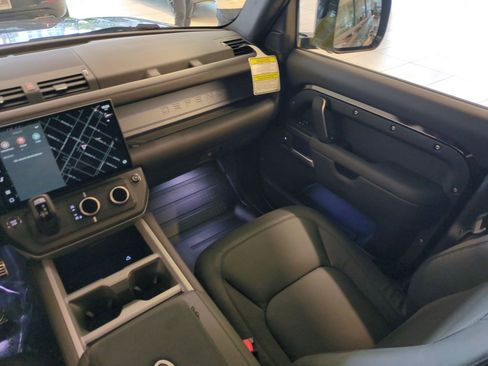 New 2026 Land Rover Defender 130 V8 AWD/4WD image 26