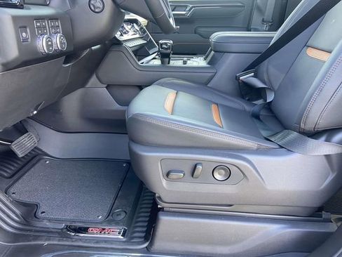 New 2026 GMC Sierra 1500 AT4 w/ AT4 Preferred Package image 11