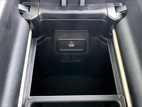 Certified 2026 Mercedes-Benz GLC 300 4MATIC image 19