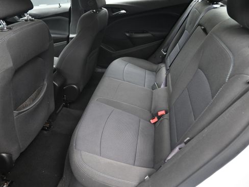 Used 2016 Chevrolet Cruze LT w/ Convenience Package image 18