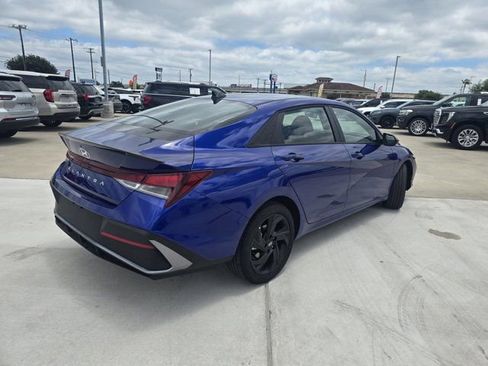 Used 2026 Hyundai Elantra Sport FWD image 3