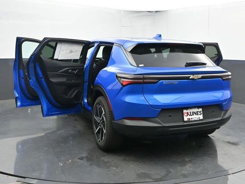 New 2026 Chevrolet Equinox EV LT image 51