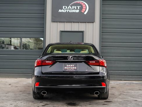 Used 2015 Lexus IS 250 RWD image 6