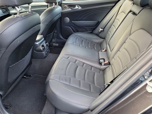 Used 2023 Kia Stinger GT2 image 8