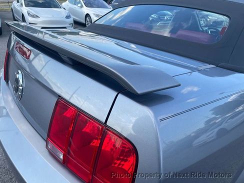 Used 2006 Ford Mustang GT RWD image 15