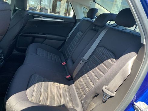 Used 2016 Ford Fusion SE image 17