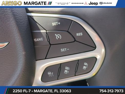 New 2026 Chrysler Pacifica Select FWD image 28