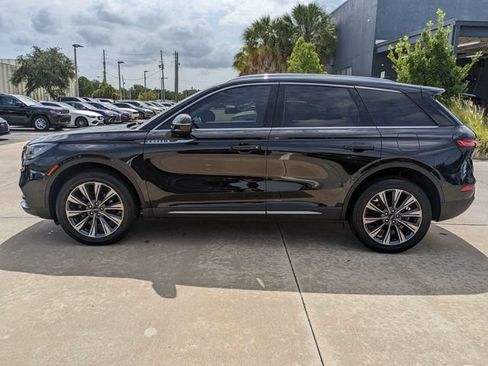 Used 2022 Lincoln Corsair Reserve w/ Elements Package FWD image 9