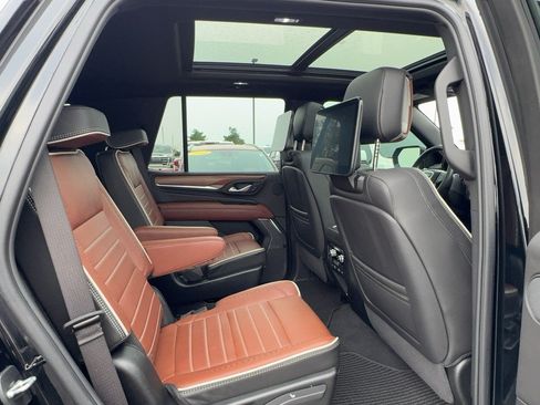 Certified 2024 GMC Yukon Denali Ultimate AWD/4WD image 11