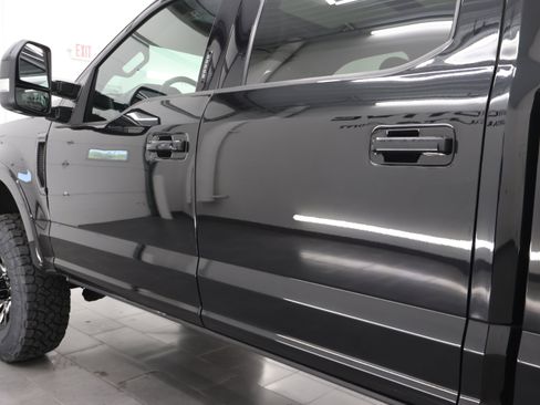 Used 2021 Ford F250 Lariat AWD/4WD image 35