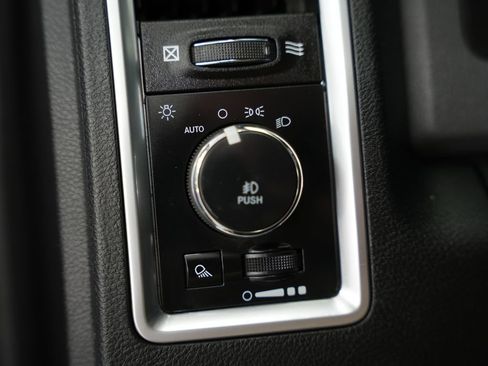 Used 2018 RAM 1500 Lone Star AWD/4WD image 46