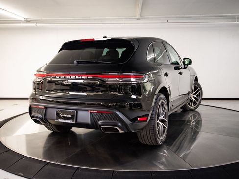Certified 2023 Porsche Macan AWD/4WD image 7