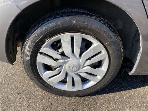 Used 2017 Honda Fit LX image 19