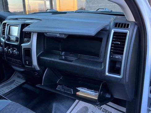 Used 2017 RAM 1500 Classic SLT image 31