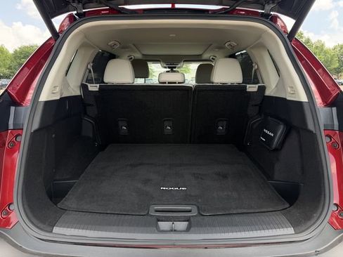 Used 2023 Nissan Rogue SV w/ SV Premium B Package FWD image 31