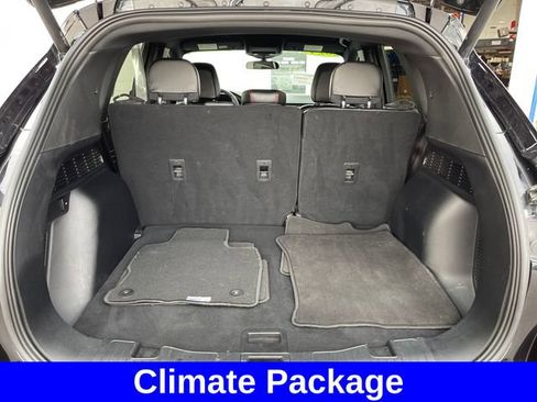 Used 2024 Ford Escape ST-Line w/ Tech Pack #1 AWD/4WD image 27