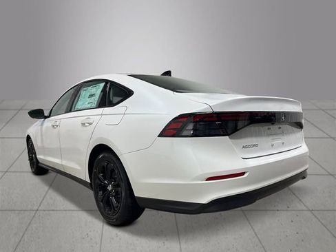 New 2025 Honda Accord SE image 3