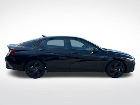New 2026 Hyundai Elantra Sport FWD image 7