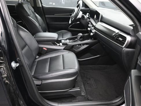 Used 2025 Kia Telluride S AWD/4WD image 9