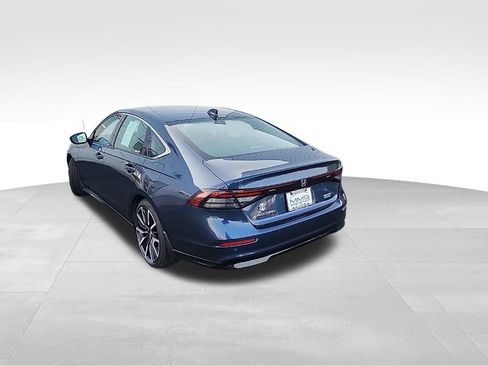 Used 2023 Honda Accord Touring image 9