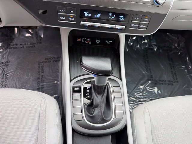 Used 2025 Hyundai Kona SEL AWD/4WD image 30