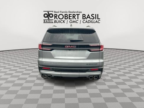 Used 2025 GMC Acadia Elevation w/ Elevation Premium Package AWD/4WD image 7