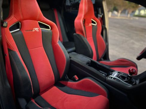 Used 2018 Honda Civic Type R image 14