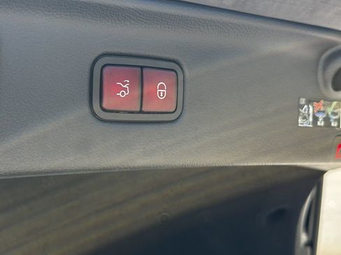 Certified 2025 Mercedes-Benz S 580 4MATIC Sedan image 22