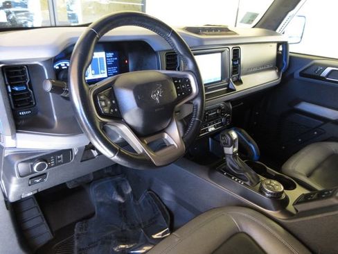 Certified 2022 Ford Bronco Black Diamond w/ Sasquatch Package image 12