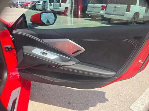 Used 2022 Chevrolet Corvette Stingray Preferred Conv w/ Z51 Performance Package RWD image 24
