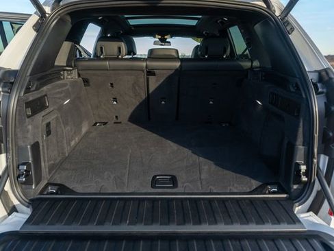 Used 2023 BMW X5 xDrive40i w/ M Sport Package image 18