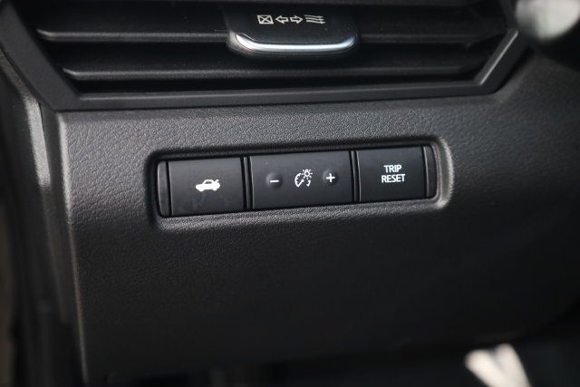Used 2025 Nissan Altima 2.5 SR AWD/4WD image 9