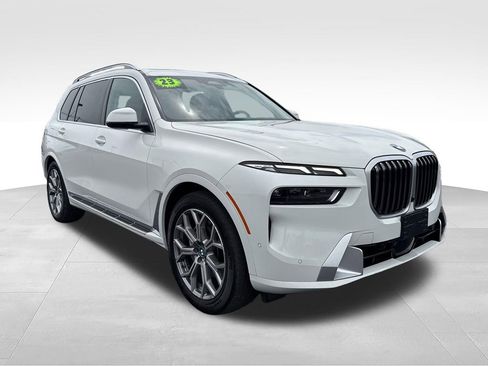 Used 2023 BMW X7 xDrive40i w/ Premium Package AWD/4WD image 8