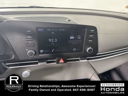 Used 2023 Hyundai Elantra SEL FWD image 6