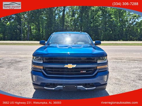 Used 2018 Chevrolet Silverado 1500 LT w/ All Star Edition AWD/4WD image 3