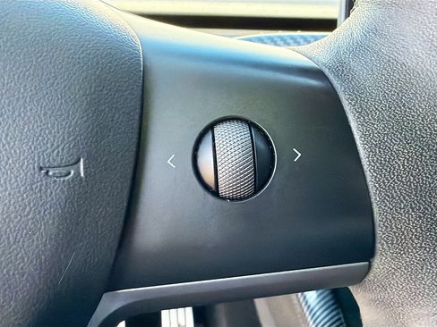 Used 2021 Tesla Model Y Performance AWD/4WD image 35