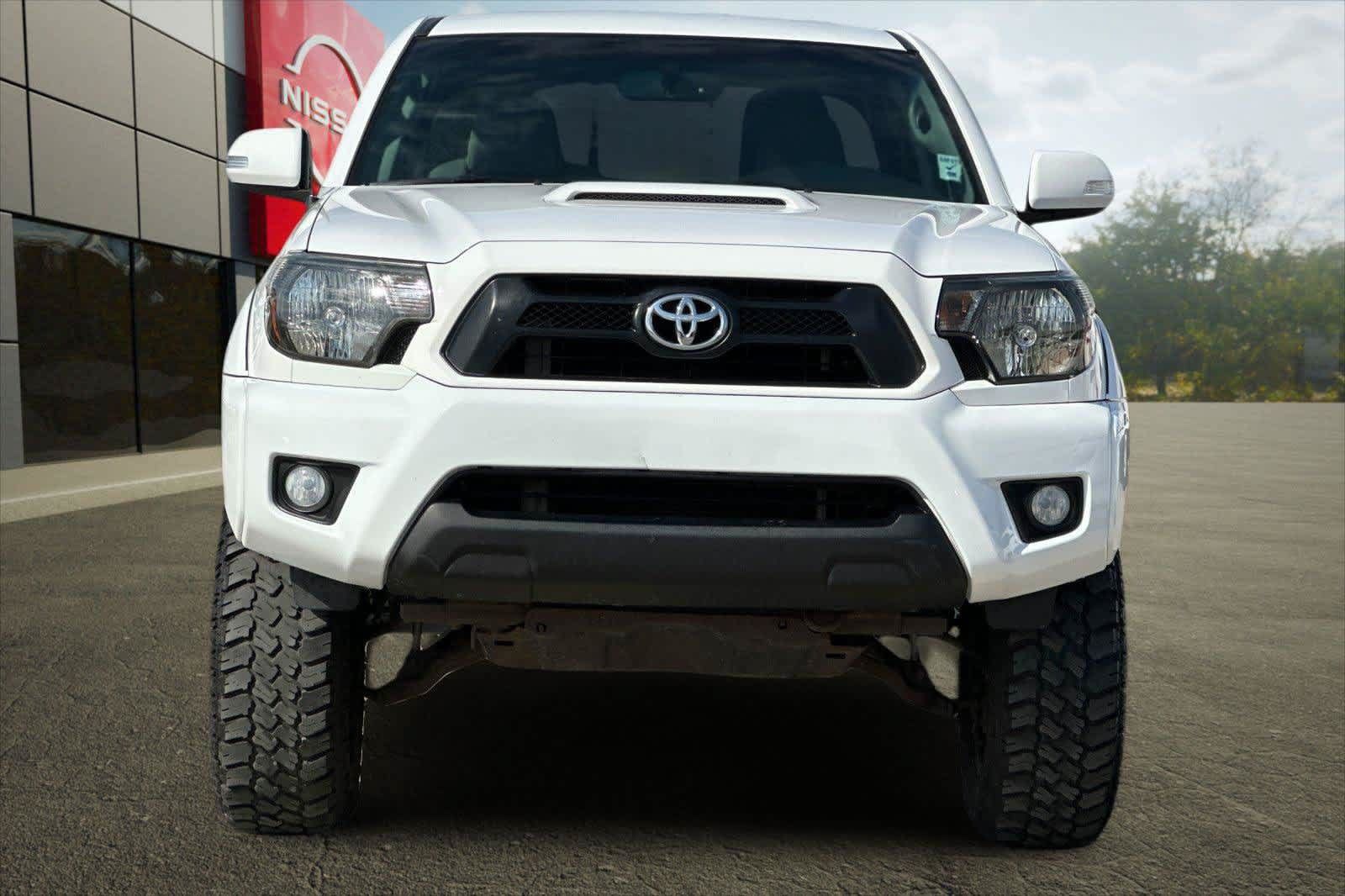 Used 2014 Toyota Tacoma PreRunner w/ TRD Sport Package RWD image 11