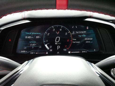 Used 2024 Chevrolet Corvette Stingray Coupe w/ 1LT RWD image 21