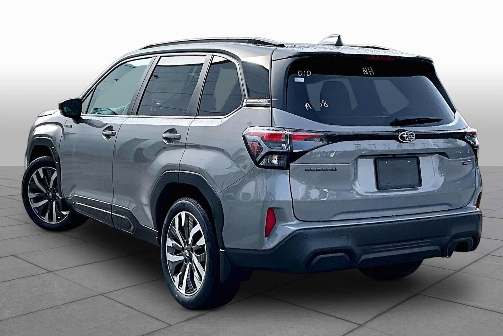 New 2026 Subaru Forester Touring AWD/4WD image 11