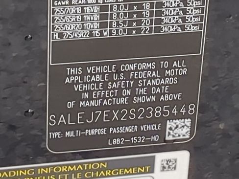 Certified 2025 Land Rover Defender 110 S AWD/4WD image 38