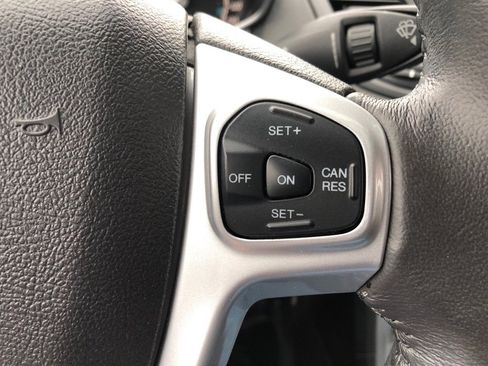 Used 2015 Ford Fiesta SE image 30