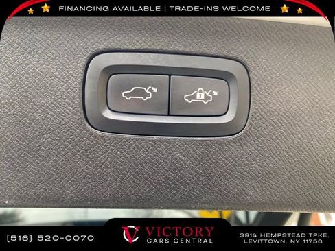 Used 2023 Volvo XC90 B5 Core w/ Protection Package Premier image 12