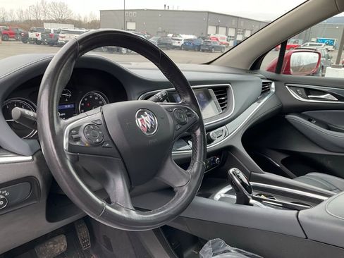 Used 2020 Buick Enclave Premium w/ Sun and Sites Package image 5