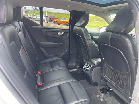 Used 2023 Volvo XC40 B5 Plus AWD/4WD image 45
